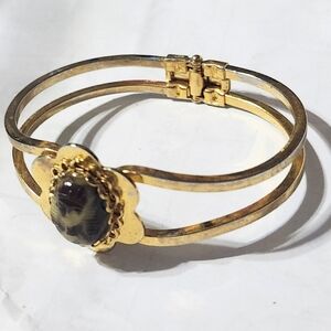 Vtg 1960s 70s  King Tut Cabochon Flower Clamper Bracelet